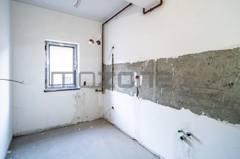 Pacii, 3 Camere,  86 mp, decomandat, 2 balc., zona de case, Militari-Margelelor