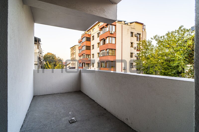 Pacii, 3 Camere,  86 mp, decomandat, 2 balc., zona de case, Militari-Margelelor